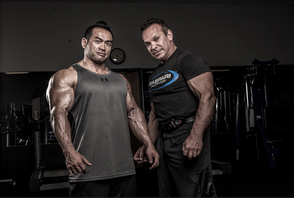 山岸選手とリッチ社長との写真