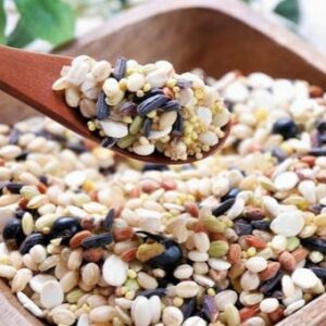 神経や筋肉の働きをささえるマグネシウムは雑穀や豆類に多く含まれます